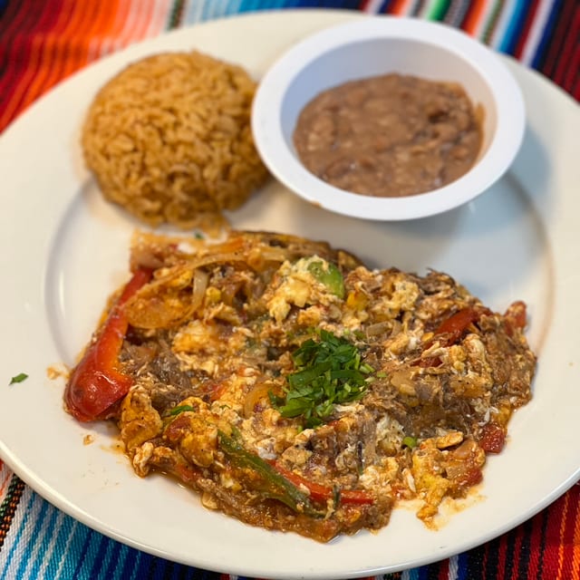 Machaca Con Huevo.