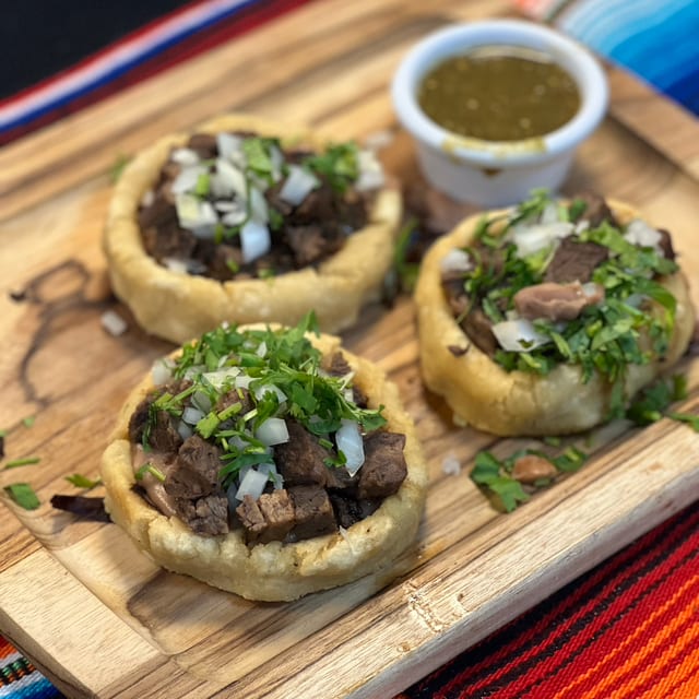 El Trio Sope.